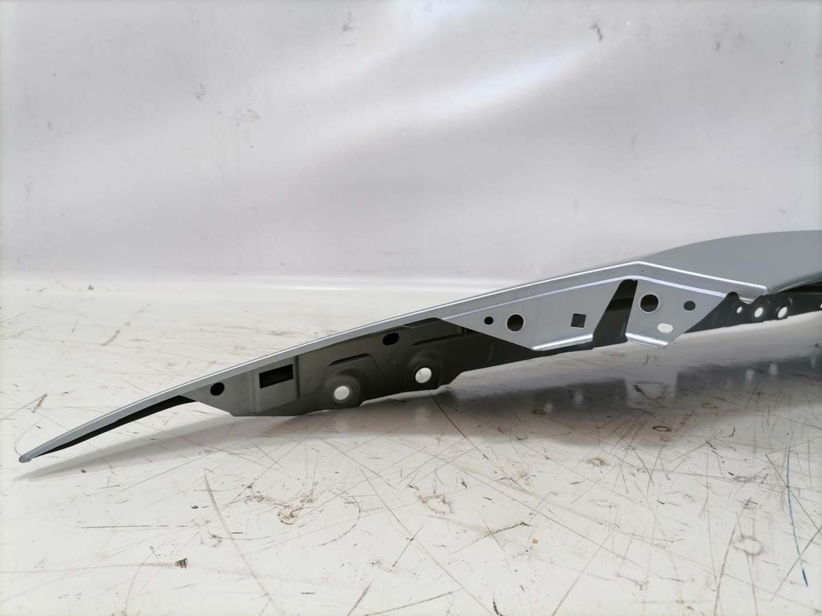 VW Passat B9 original Kotflügel vorn links LM7P Oyster Silver E-Hybrid Bj.2024